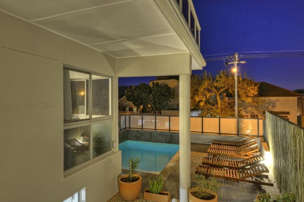 Southern Comfort Guest House Cape Town Exterior photo