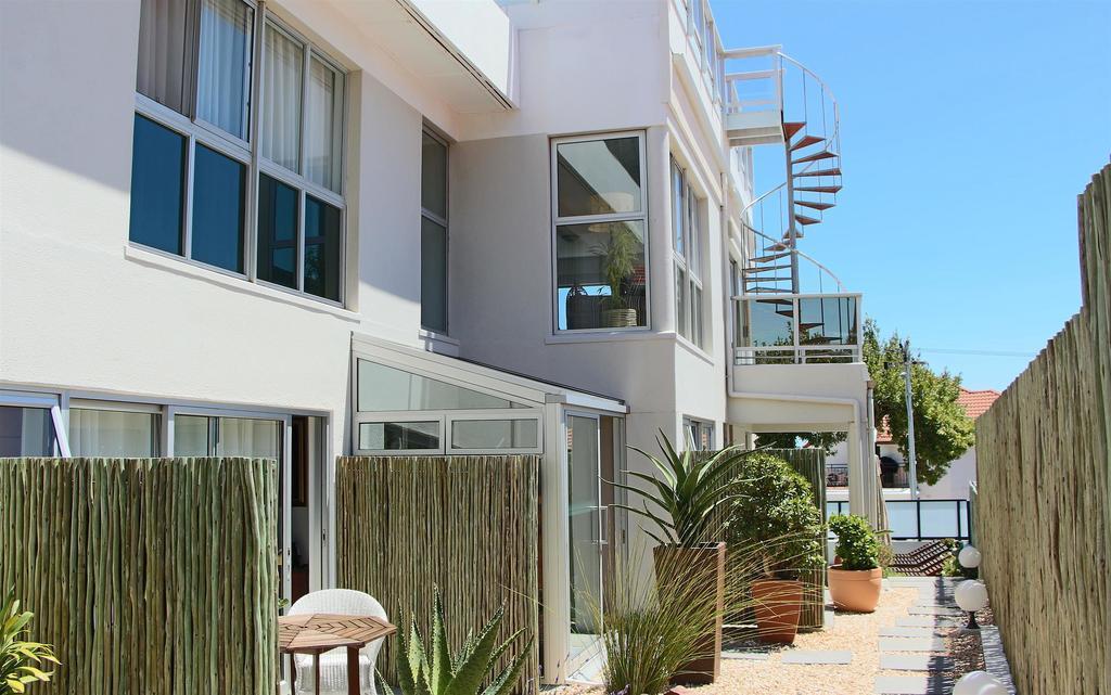 Southern Comfort Guest House Cape Town Exterior photo